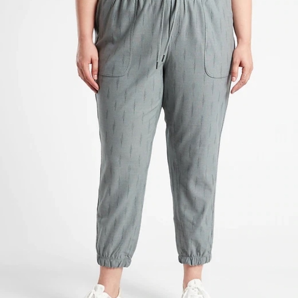ATHLETA FARALLON Printed Joggers Spliced magic metropolis gray size 24 semi fit